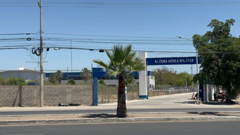 Trasladan a sobrino de «El Chapo Guzmán» de Hermosillo al AIFA Trasladan a sobrino de «El Chapo Guzmán» de Hermosillo al AIFA