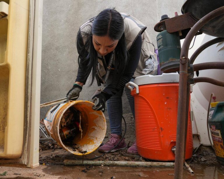 Salud Sonora impulsa estrategia “Casa Limpia” para prevenir el dengue en Hermosillo Salud Sonora impulsa estrategia “Casa Limpia” para prevenir el dengue en Hermosillo