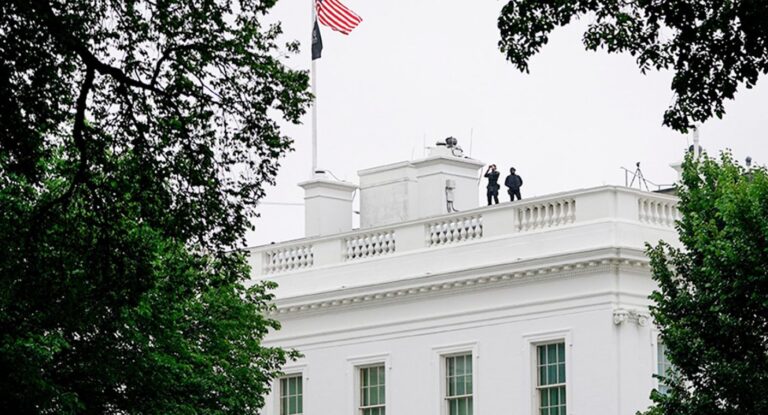 Revelan antecedentes del atacante abatido cerca de la Casa Blanca; Trump reconoce labor del Servicio Secreto Revelan antecedentes del atacante abatido cerca de la Casa Blanca; Trump reconoce labor del Servicio Secreto