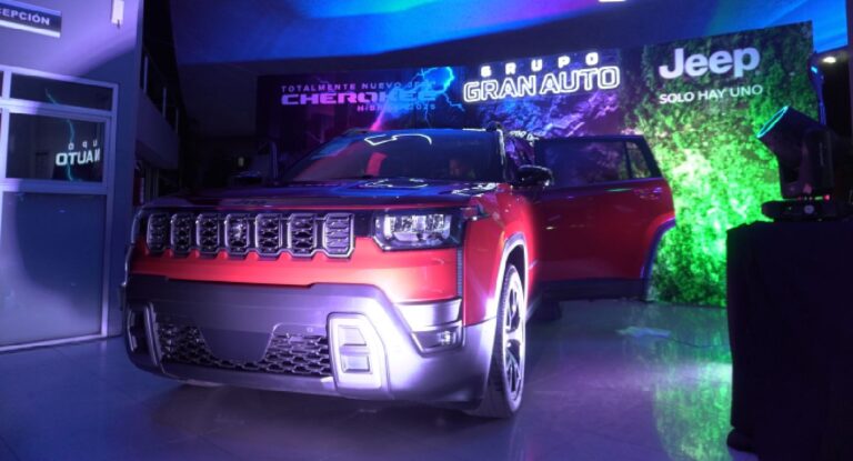Grupo Gran Auto inicia nueva etapa con Stellantis en Hermosillo y presenta Jeep Cherokee Híbrida 2026 Grupo Gran Auto inicia nueva etapa con Stellantis en Hermosillo y presenta Jeep Cherokee Híbrida 2026