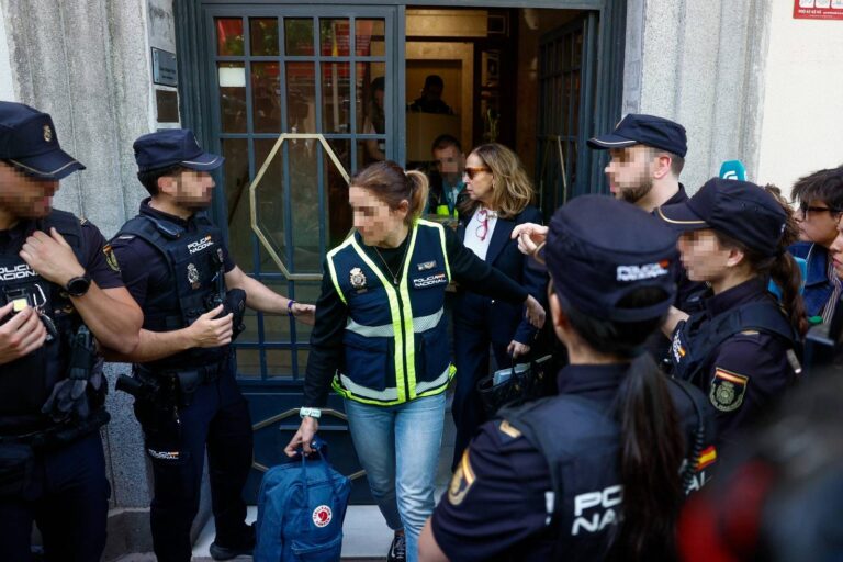 España investiga a José Luis Rodríguez Zapatero por presunta trama de influencias en rescate de Plus Ultra España investiga a José Luis Rodríguez Zapatero por presunta trama de influencias en rescate de Plus Ultra