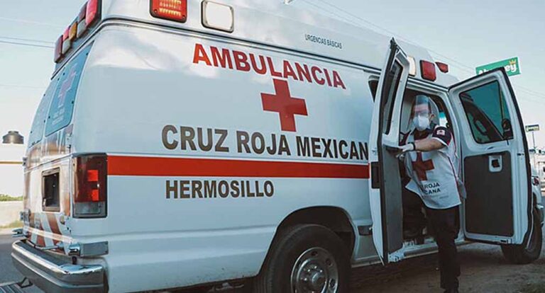 Estudiante de 16 años fallece tras desvanecerse mientras esperaba transporte en Hermosillo Estudiante de 16 años fallece tras desvanecerse mientras esperaba transporte en Hermosillo