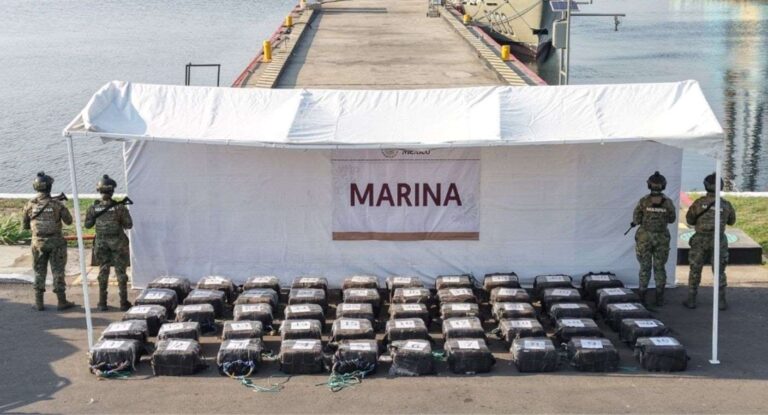 Marina asegura más de 7 toneladas de cocaína en el Pacífico Mexicano durante mayo Marina asegura más de 7 toneladas de cocaína en el Pacífico Mexicano durante mayo