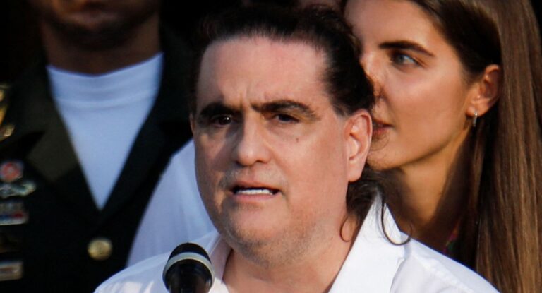 Venezuela entrega a Alex Saab, exfuncionario vinculado al chavismo, a Estados Unidos Venezuela entrega a Alex Saab, exfuncionario vinculado al chavismo, a Estados Unidos