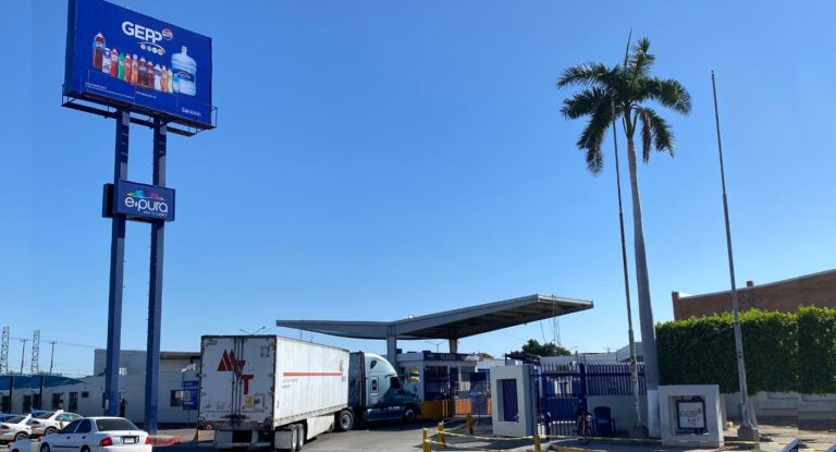 Falsa alarma por presunto derrame químico en planta Pepsi de Hermosillo moviliza a bomberos