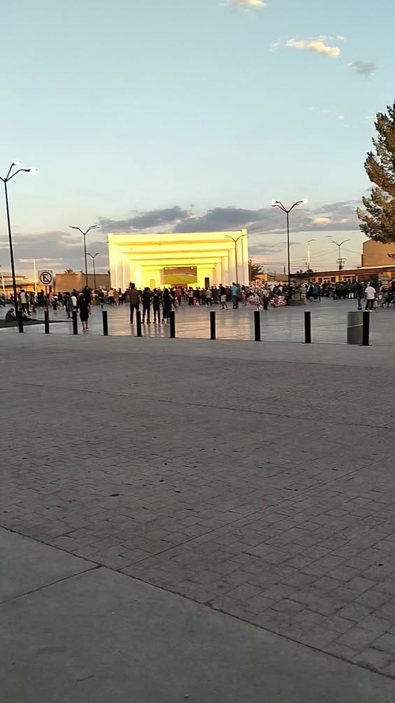 Aguaprienses disfrutan partido de la selección mexicana en plaza principal