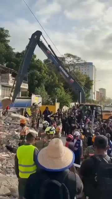 Rescatistas del Ejército Mexicano apoyan en labores de emergencia en Venezuela