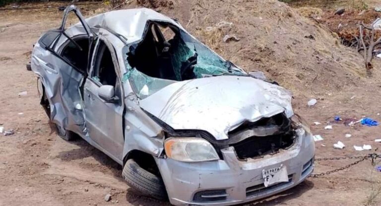 Volcadura en bulevar Camino del Seri en Hermosillo deja un conductor lesionado