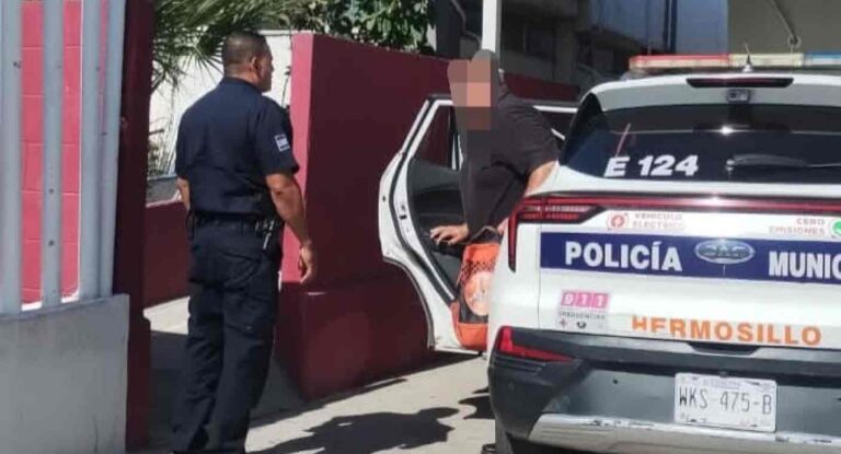 Auxilian a adulto mayor extraviado en Hermosillo tras salir desde el mediodía