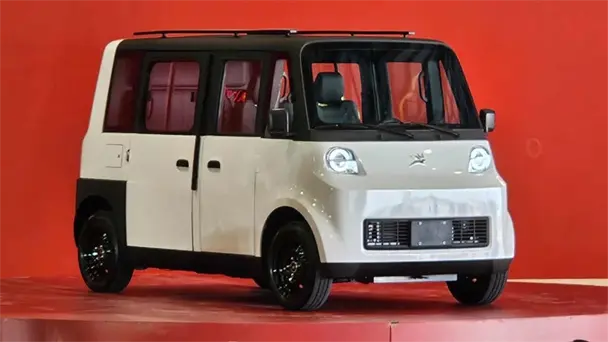 Claudia Sheinbaum presenta Olinia, el primer auto eléctrico 100% mexicano