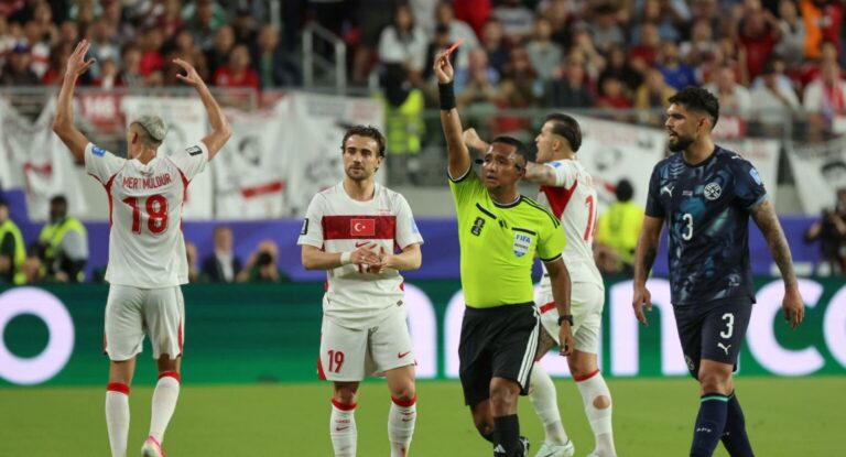 FIFA retira acreditación a periodista por críticas al árbitro Iván Barton en Mundial 2026