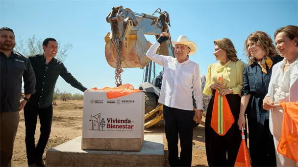 Inician construcción de 2,400 viviendas en Hermosillo