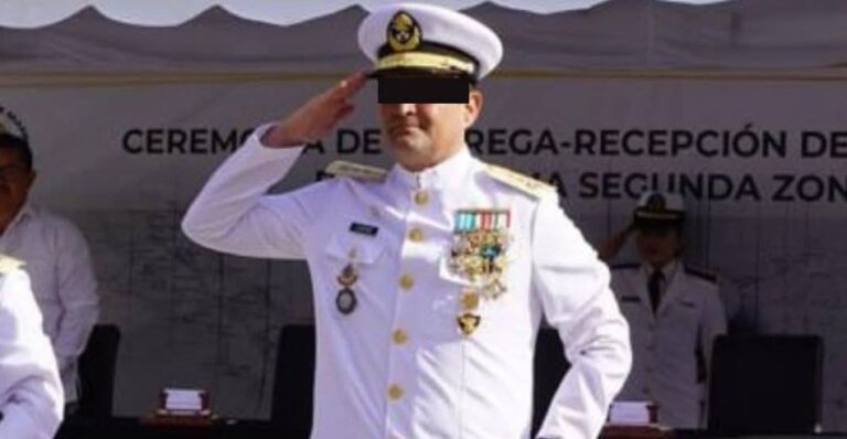 FGR cita a siete marinos para declarar en caso del vicealmirante Farías Laguna