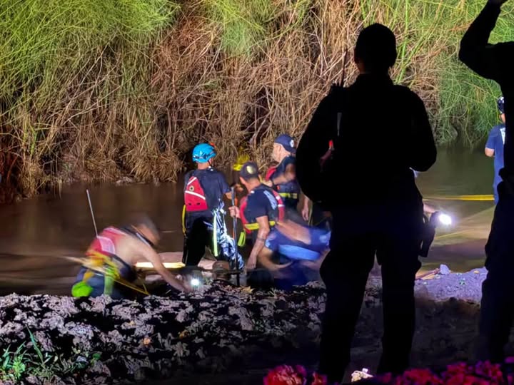 Tres menores mueren tras caer a arroyo en Guamúchil por colapso de barda
