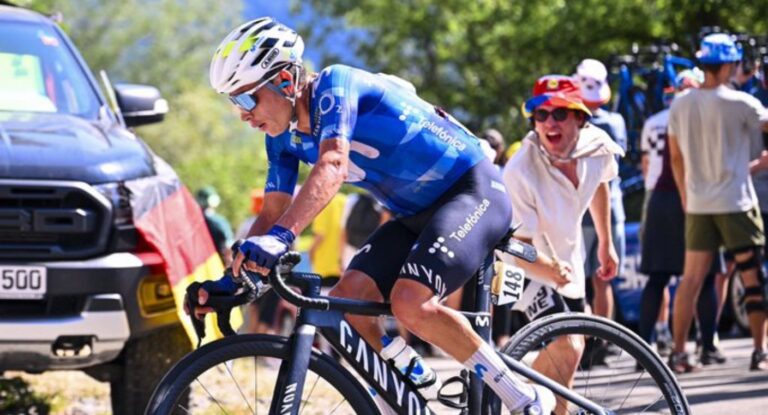 Einer Rubio hospitalizado tras choque con vehículo en el Tour de Francia
