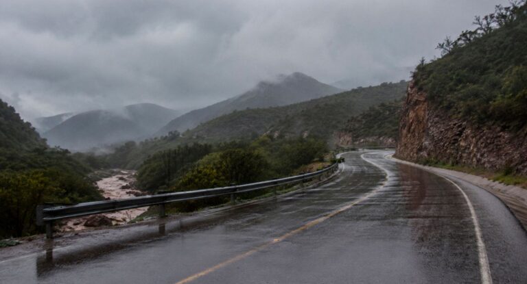 Tormentas fuertes en la sierra de Sonora; resto del estado con clima despejado