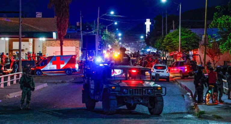 Grupo armado irrumpe en hospital de Sonora y mata a dos pacientes en urgencias