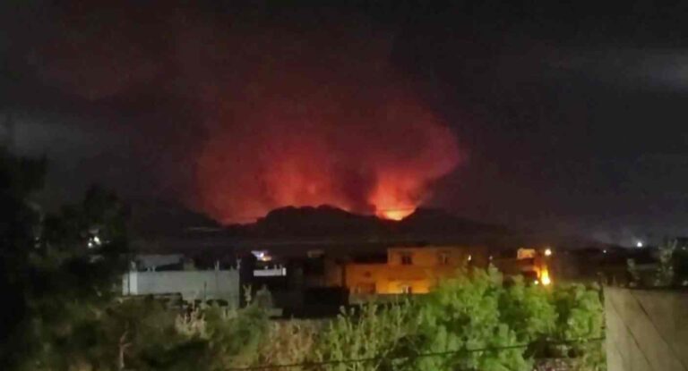 Estados Unidos intensifica ataques contra Irán amid tensión en el estrecho de Ormuz