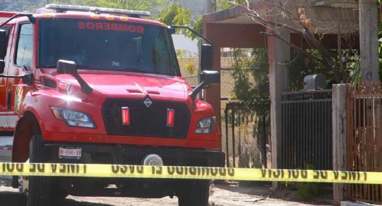 Fallece adulto mayor en incendio de vivienda en Hermosillo; vecinos intentaron rescatarlo