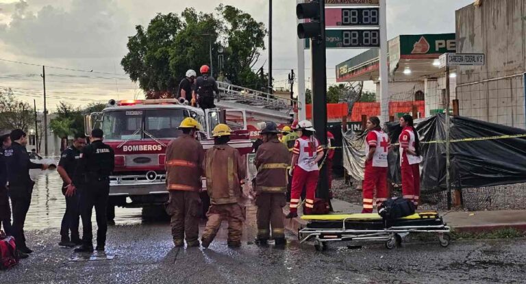 Hombre muere electrocutado al tocar un poste de alumbrado en Caborca