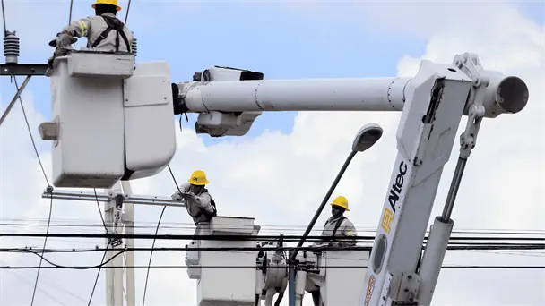 CFE y municipios trabajan en modernización de la red eléctrica en la Sierra Alta de Sonora