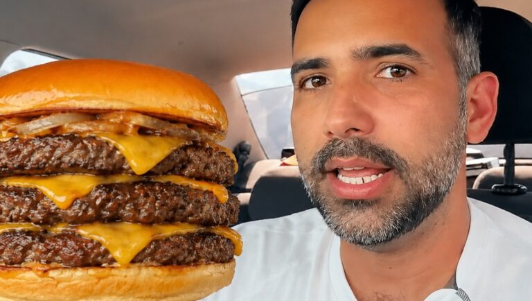 ¿Qué es la “hamburguesa triple”? La historia detrás del viral que divide las redes
