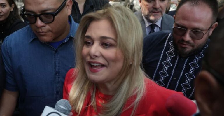Claudia Sheinbaum niega persecución política contra gobernadora Maru Campos
