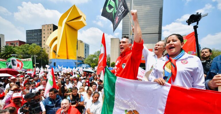Claudia Sheinbaum minimiza denuncia de Alejandro Moreno en Estados Unidos