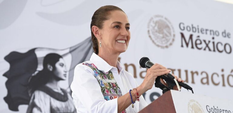Claudia Sheinbaum descarta vínculo de López Beltrán con huachicol fiscal y califica retiro de visa como asunto político