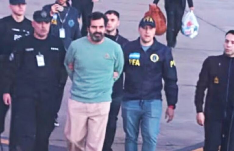 Fernando Farías Laguna es trasladado a México por huachicol fiscal y delincuencia organizada