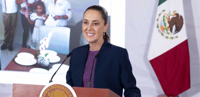 Claudia Sheinbaum reafirma prohibición de comida chatarra y bebidas azucaradas en escuelas