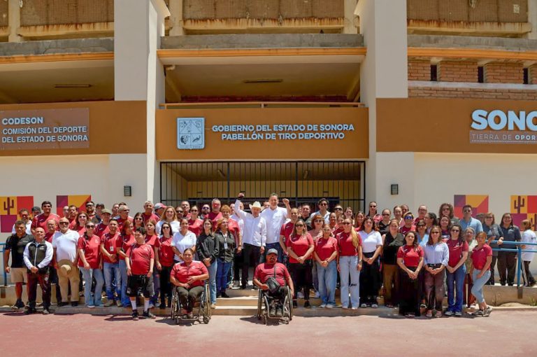 Gobernador Durazo entrega instalaciones deportivas rehabilitadas en la Unidad Deportiva del Noroeste