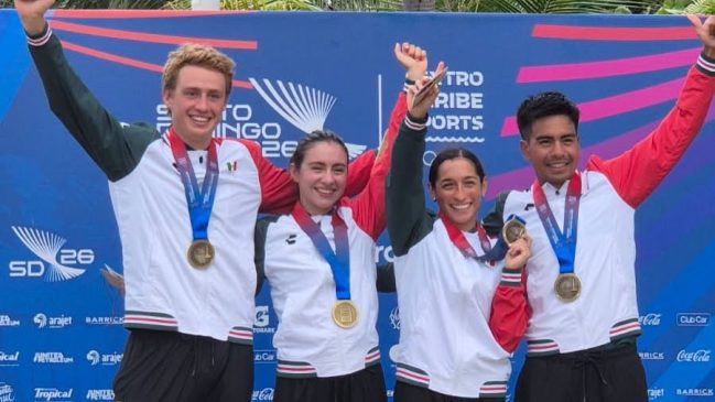 Rosa María Tapia brilla con oro en relevos mixtos de triatlón en JCC 2026