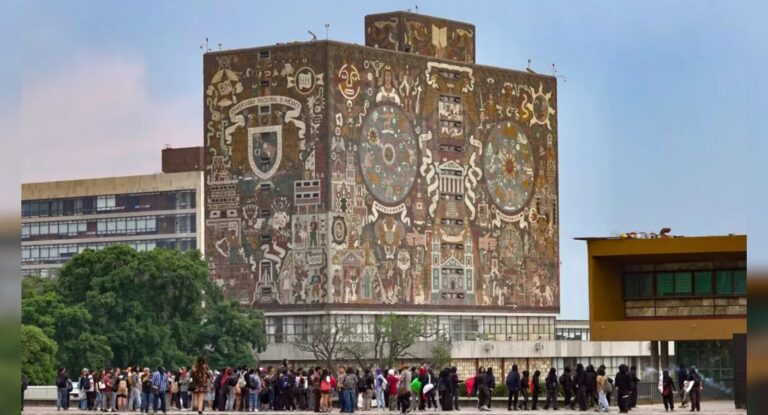 Aspirantes bloquean Insurgentes Sur en protesta contra examen de control de la UNAM