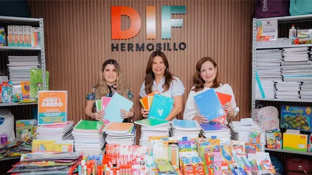 Tesorería Municipal entrega más de 5 mil útiles escolares a DIF Hermosillo