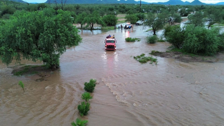 Lluvias intensas provocan inundaciones y afectan carretera Hermosillo-Ures