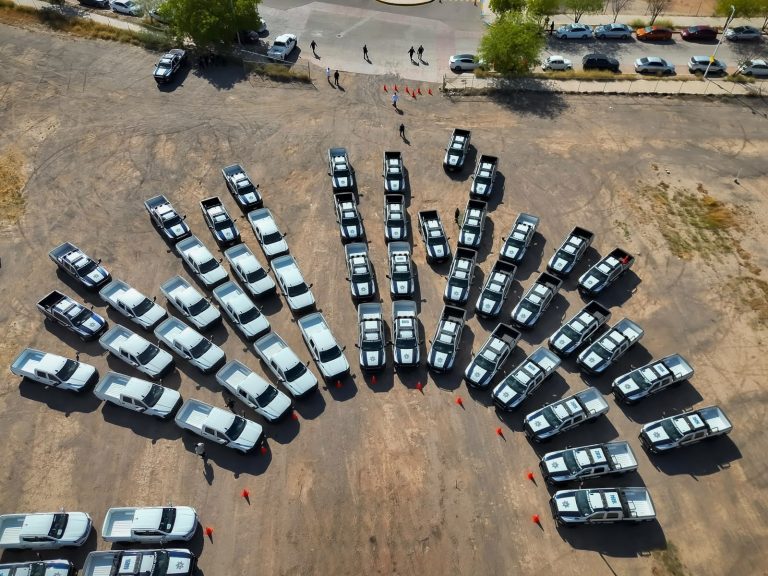 Alfonso Durazo entrega 73 unidades vehiculares para fortalecer seguridad en Sonora