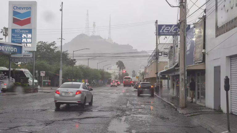 Huracán Polo mantiene vigilancia por lluvias y vientos en Hermosillo