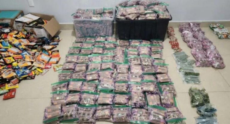 Aseguran miles de productos con presunta marihuana en cateo en Mazatlán