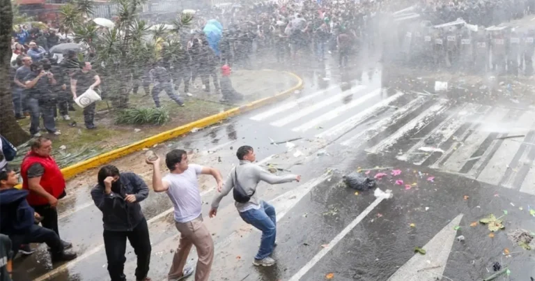 Liberan a 18 de los 39 detenidos tras protestas por agua potable en Jalisco