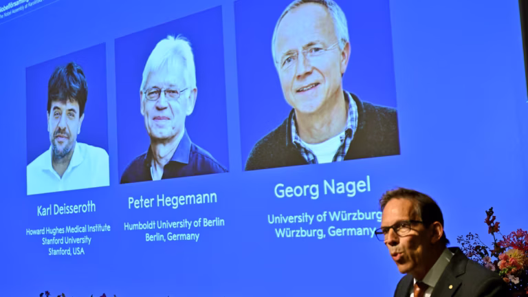 Premio Nobel de Medicina 2026 reconoce avances en optogenética