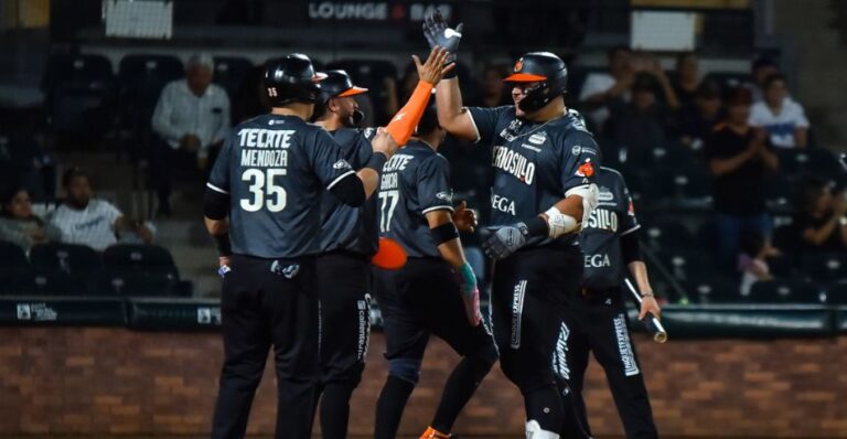 Rubén Ibarra debuta con dos home runs y guía triunfo de Naranjeros sobre Mayos