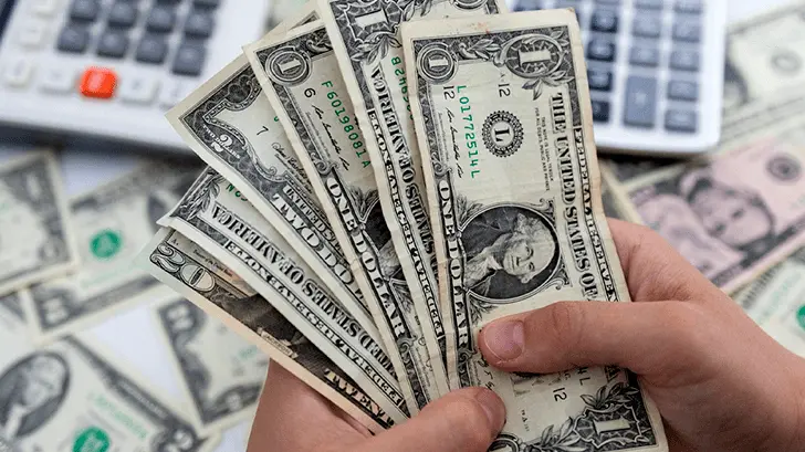 El dólar inicia al alza y el peso mexicano suma siete semanas de presión